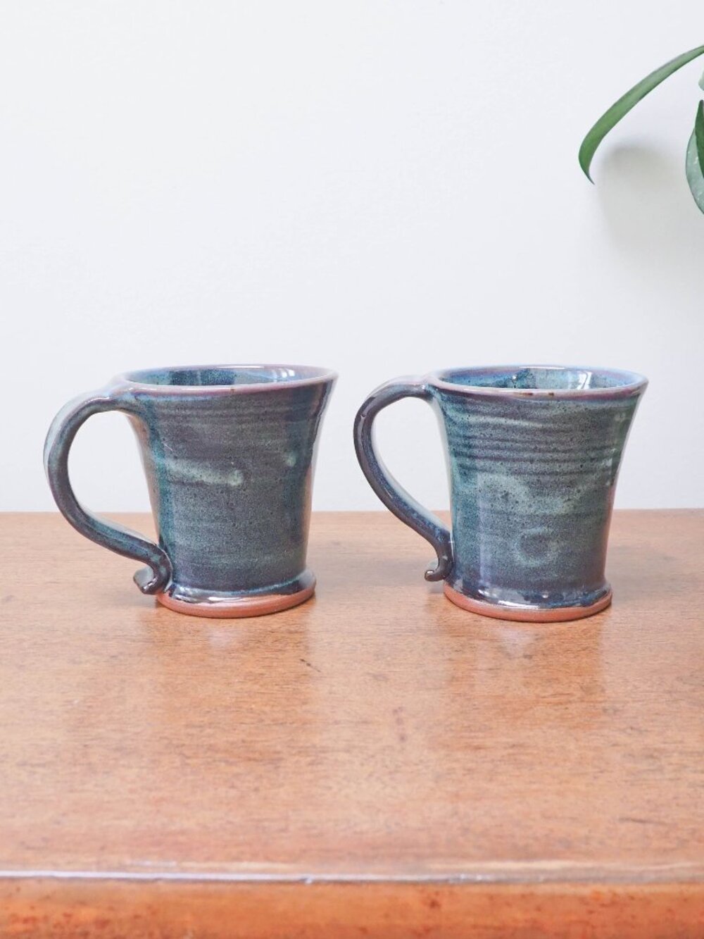 Vtg Handmade Ceramic Mug Pair - Ceramic Cabin Coffee Cup Duo - Picture 1 of 11